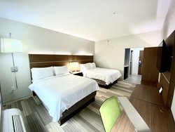  - Holiday Inn Express Pineville