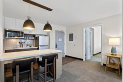  - Staybridge Suites Airport Area Tyvola Charlotte - I-77, Exit 5