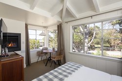  - Le Petit Pali at Ocean Avenue Hotel Carmel