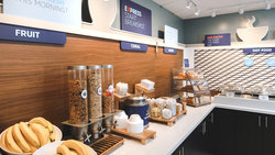  - Holiday Inn Express Lompoc