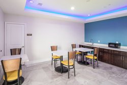  - Scottish Inns & Suites Willowbrook Houston