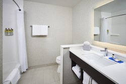  - Holiday Inn Express & Suites Lakeshore Windsor