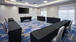  - Holiday Inn Express & Suites Lakeshore Windsor