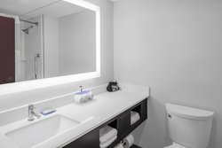  - Holiday Inn Express & Suites Asheville - I-26, Exit 33