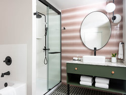  - Holiday Inn Express Central West End St Louis