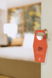  - White Sands Hotel Waikiki Honolulu