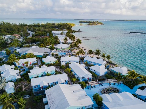 HIDEAWAYS AT PALM BAY