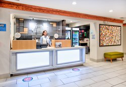  - Holiday Inn Express Hope - I-30, Exit 30