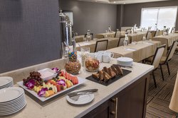  - Crowne Plaza Hotel Warwick - I-95, Exit 28B