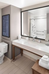  - Courtyard by Marriott Hotel Downtown Portland