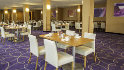  - Holiday Inn Downtown Rochester - I-490, Exit 13