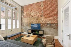  - Factors Row Hotel New Orleans