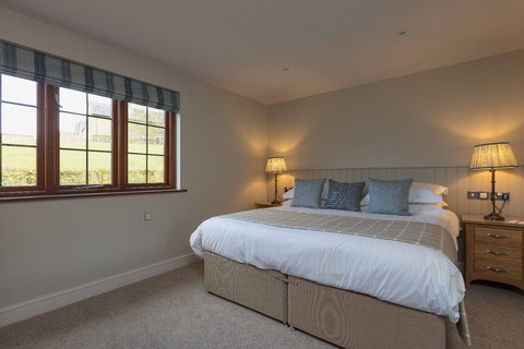 FARLAM HALL HOTEL - Photo 3
