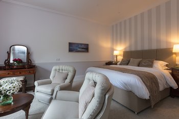 FARLAM HALL HOTEL