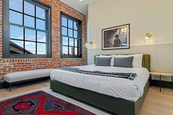  - Lola Hotel New Orleans