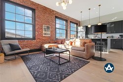  - Lola Hotel New Orleans