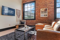  - Lola Hotel New Orleans