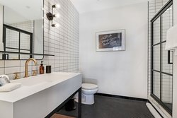  - Lola Hotel New Orleans