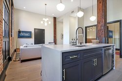  - Lola Hotel New Orleans