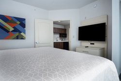  - Holiday Inn Express & Suites Intl Drive Orlando - I-4, Exit 74A