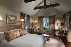  - Old Edwards Inn & Spa Highlands