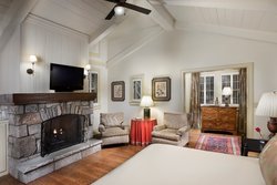  - Old Edwards Inn & Spa Highlands