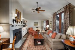  - Old Edwards Inn & Spa Highlands