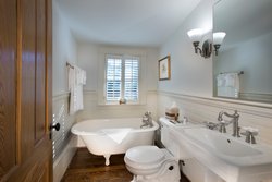  - Old Edwards Inn & Spa Highlands