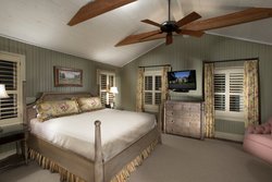  - Old Edwards Inn & Spa Highlands