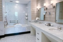  - Old Edwards Inn & Spa Highlands