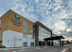  - Holiday Inn Express & Suites Airport Phoenix