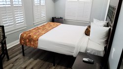  - Greenleaf Hotel Downtown Long Beach