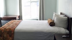  - Greenleaf Hotel Downtown Long Beach