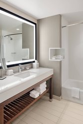  - Courtyard by Marriott Hotel Downtown Portland