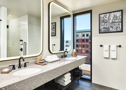  - Rally Hotel Denver - I-25, Exit 212C