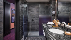  - Rally Hotel Denver - I-25, Exit 212C