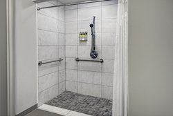  - Holiday Inn Express Adrian