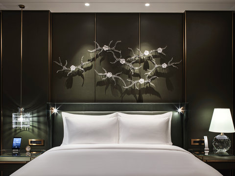 J HOTEL SHANGHAI TOWER - Photo 42