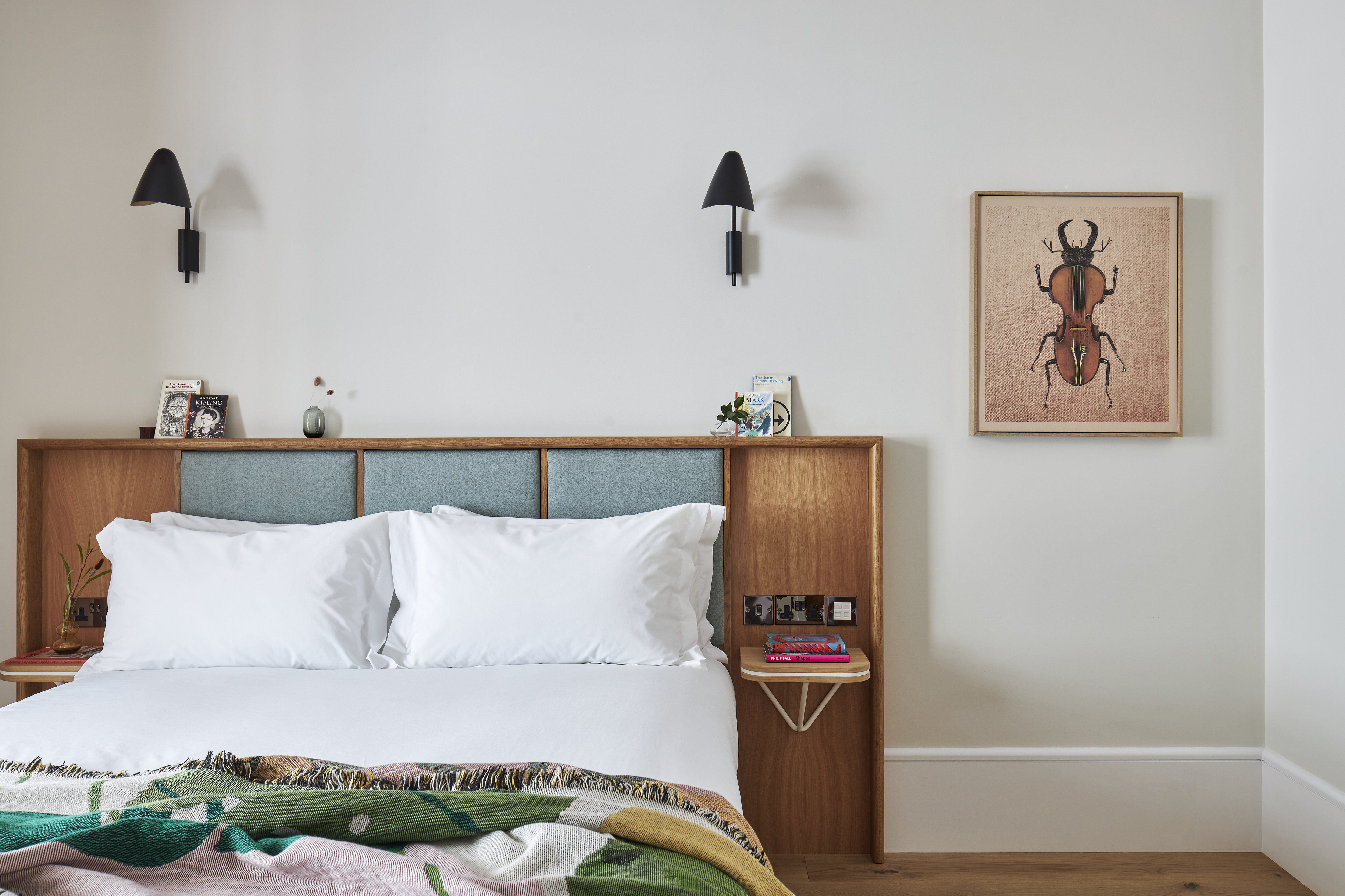 Turing Locke-guestroom-LK TL Bed Suite Bedroom High Res Jpeg.jpg