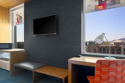  - Aloft Hotel Airport Phoenix