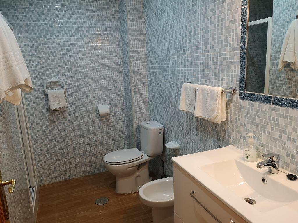 HOTEL AVENIDA TROPICAL - SALOBRENA-guestroom-GUEST BATHROOM.jpg
