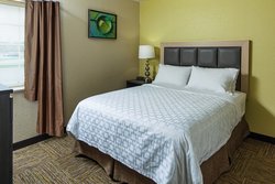  - Candlewood Suites Appleton - I-41, Exit 137