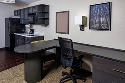  - Candlewood Suites Appleton - I-41, Exit 137