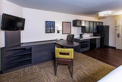  - Candlewood Suites Appleton - I-41, Exit 137
