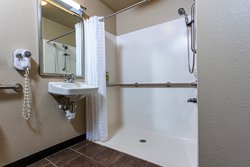  - Candlewood Suites Appleton - I-41, Exit 137