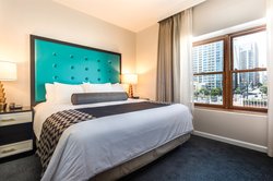  - Worldmark Hotel Mission Valley San Diego - I-5, Exits 15B & 16