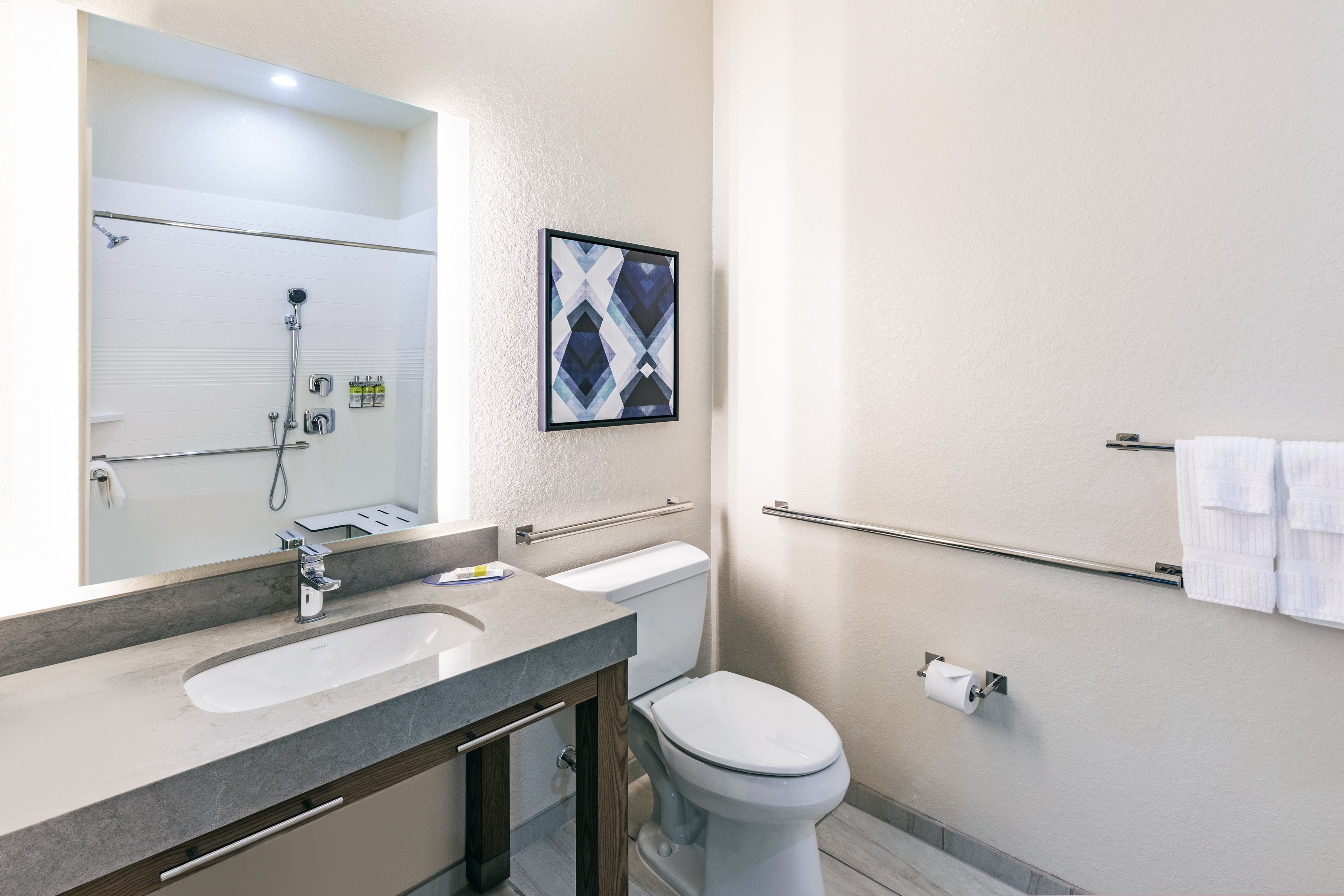 CANDLEWOOD STES ARANSAS PASS BY IHG-guestroom-Guest Bathroom.jpg