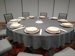  - Holiday Inn Northeast Kansas City - I-435, Exit 54