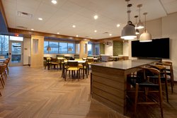  - Fairfield Inn & Suites by Marriott Bolingbrook