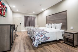  - Red Roof Inn & Suites Tillmans Corner - I-10, Exit 15